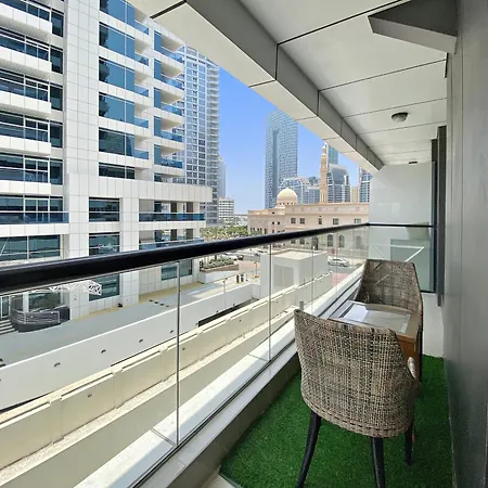 Beautiful 1Br Apartment Close To Bluewaters Island Dubaï Extérieur photo